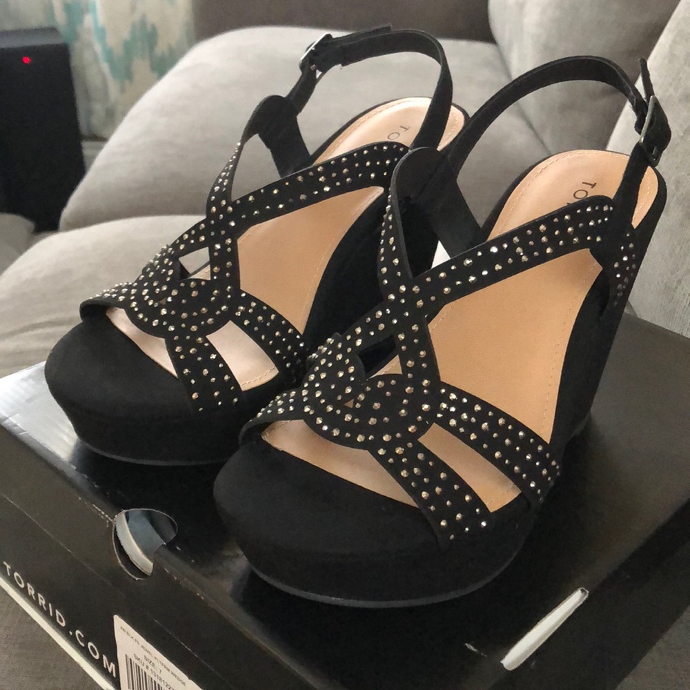 Black jeweled wedge platform heel wide fit.